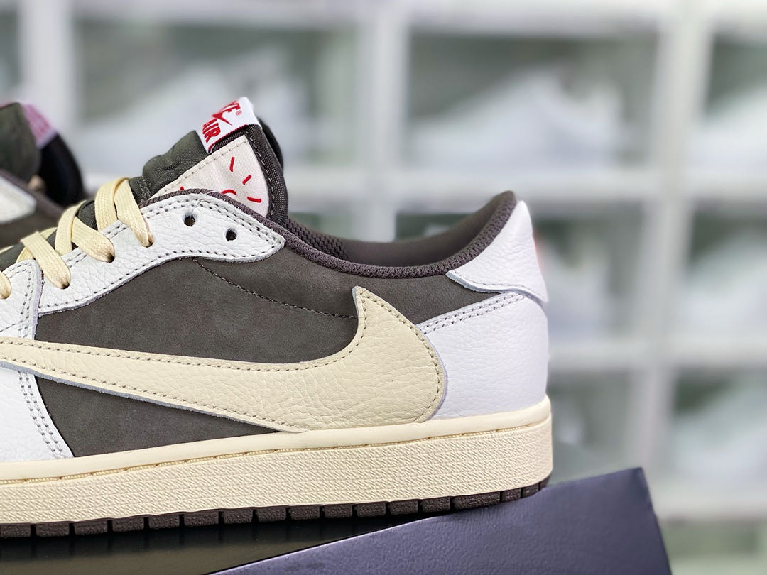 Air jordan 1 Low Travis Scott Reverse Mocha